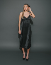 Charger l&#39;image dans la galerie, Brunette the Label Satin Maxi Dress